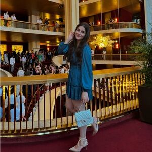 Meet your Posher, Sarina